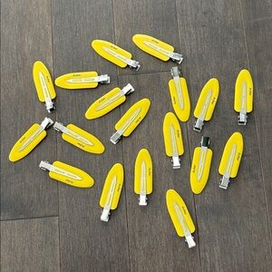 DRYBAR Tiny Tamers Creaseless Hair Clips, Hairstyle Beauty Tools Up Do Style